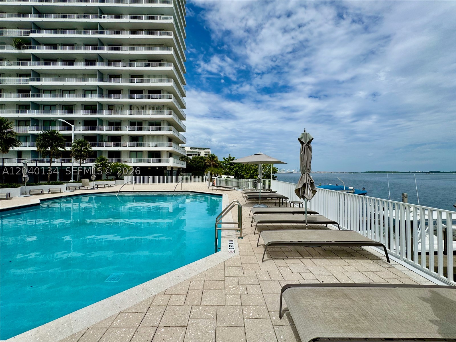 BRICKELL HARBOUR CONDO - Residential