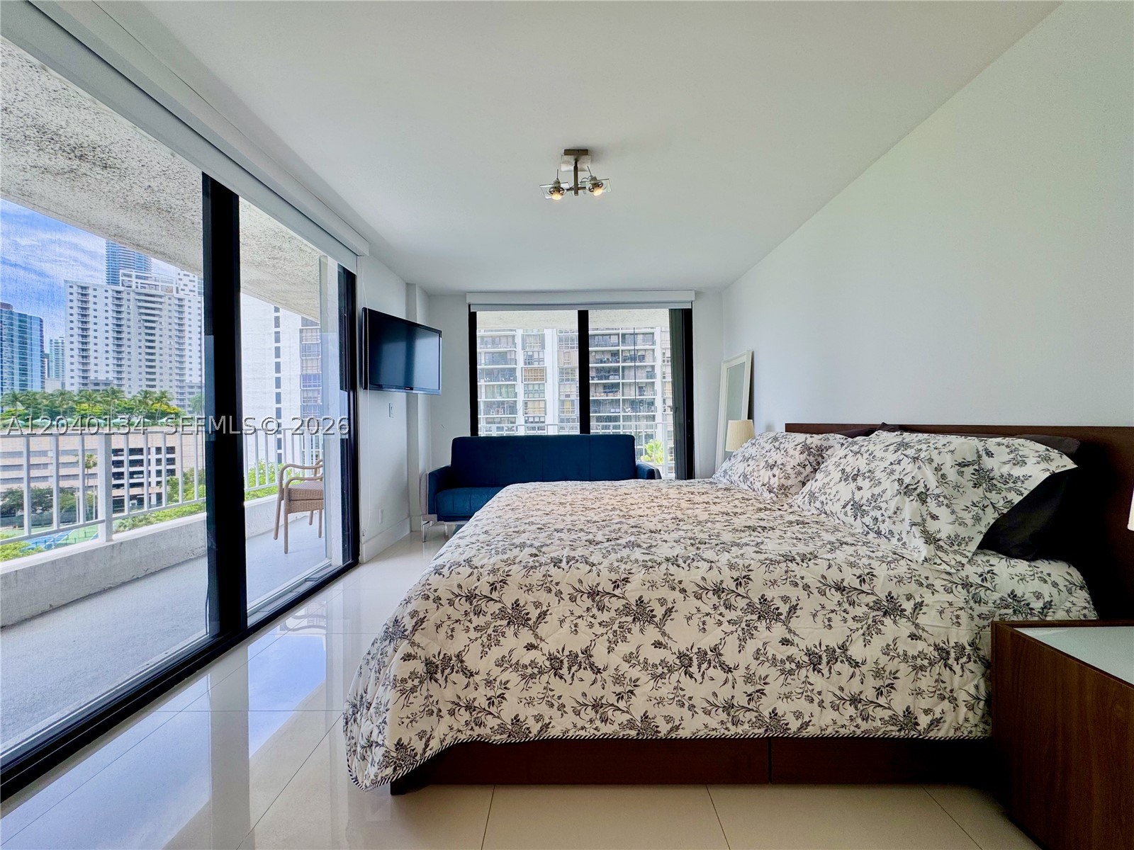 BRICKELL HARBOUR CONDO - Residential