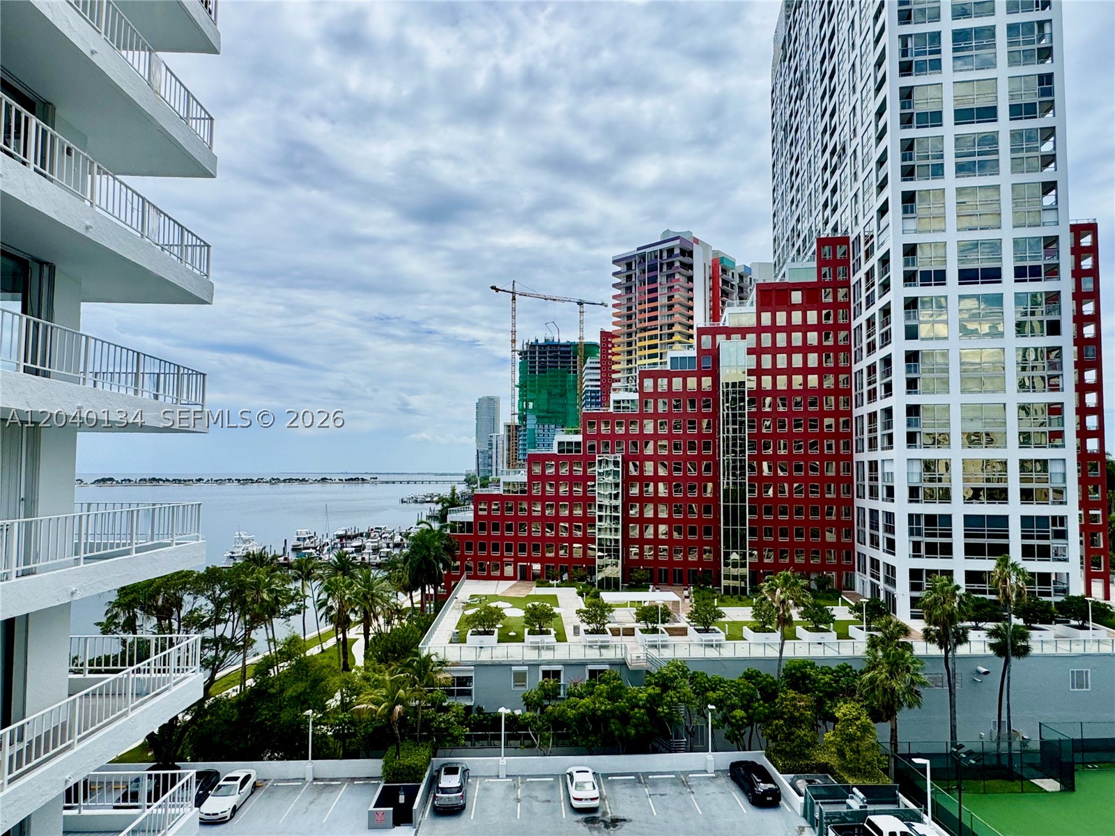 BRICKELL HARBOUR CONDO - Residential