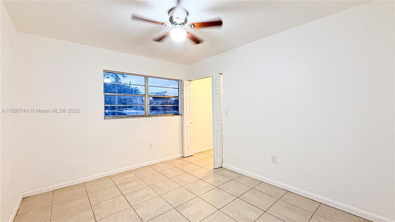 CONDADO REAL CONDO - Residential