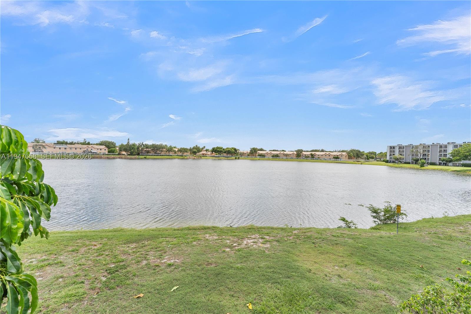 LAKESHORE AT UNIVERSITY P - Residential