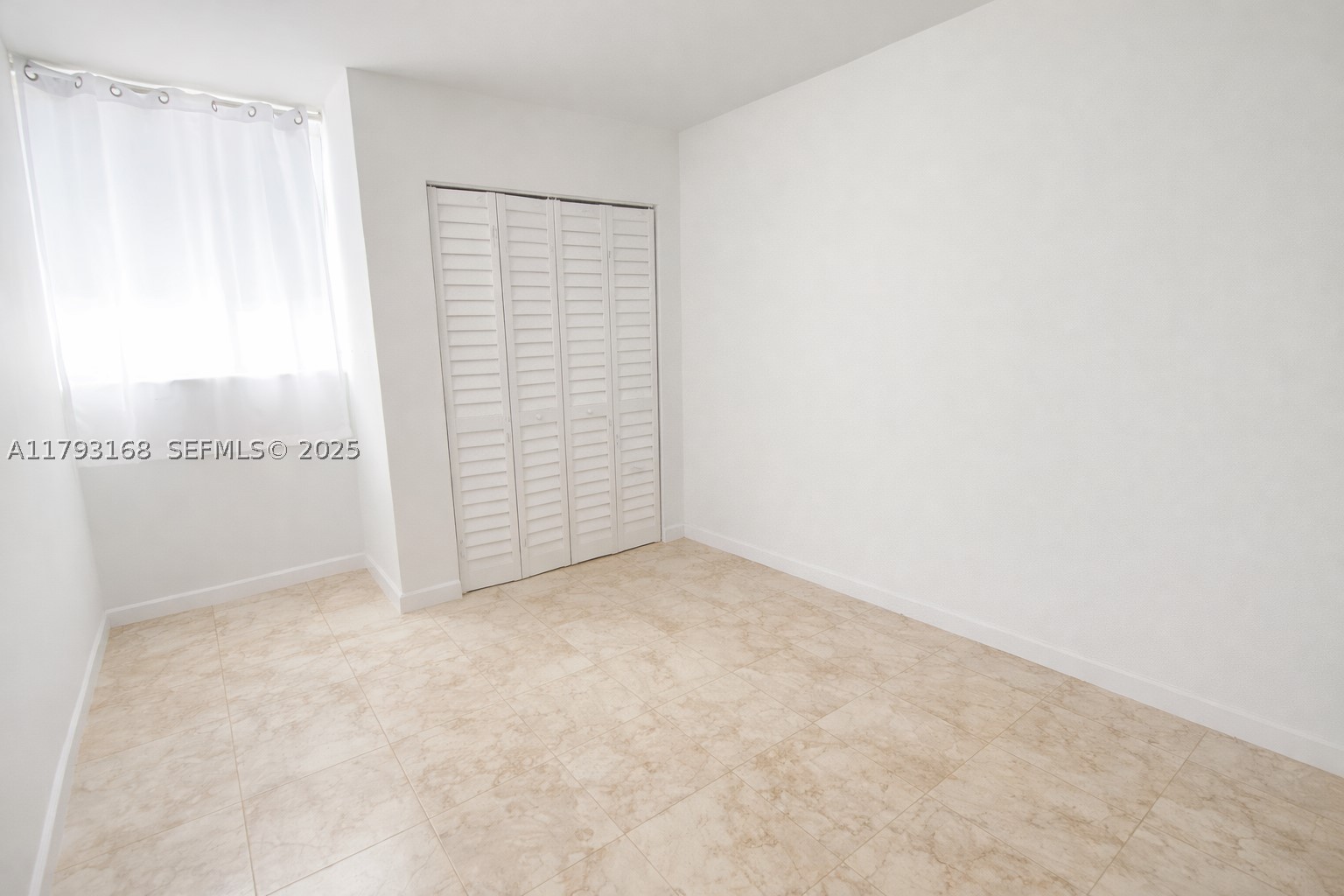 VERABELLA FALLS CONDO - Residential