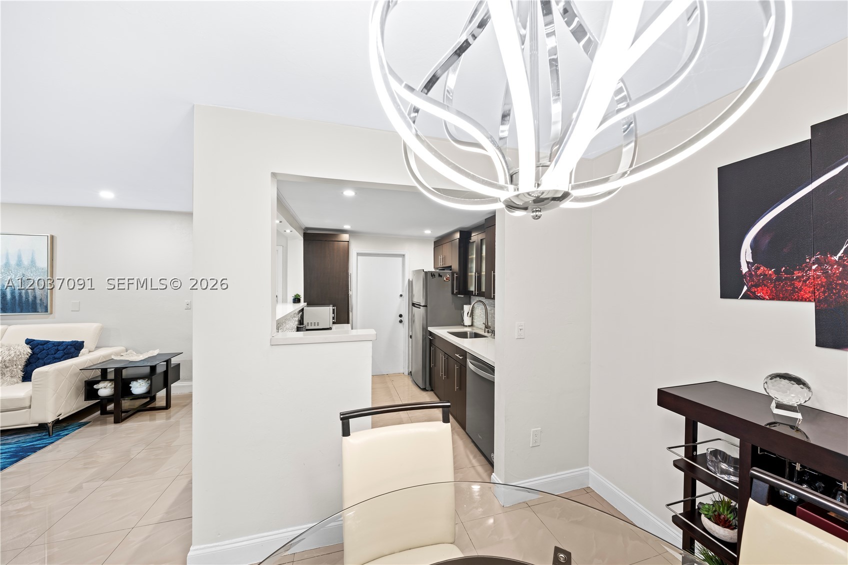 LAKEWOOD VILLAS CONDO - Residential