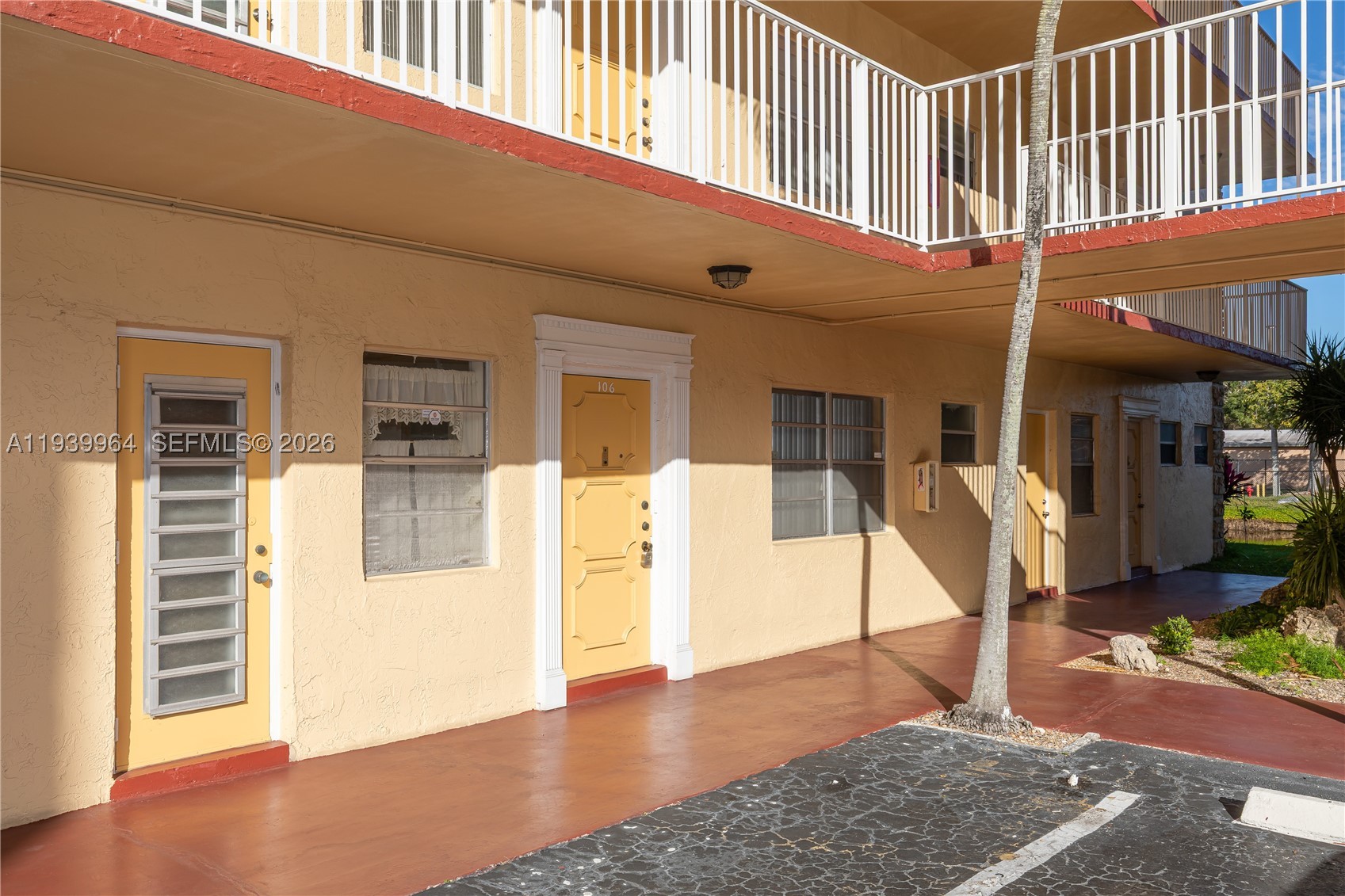 TOPAZ SOUTH CONDO - Residential