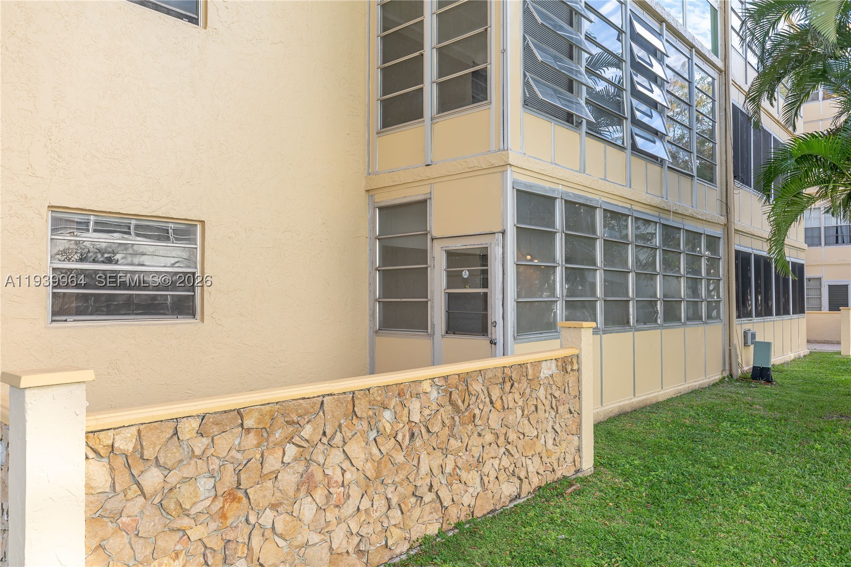 TOPAZ SOUTH CONDO - Residential