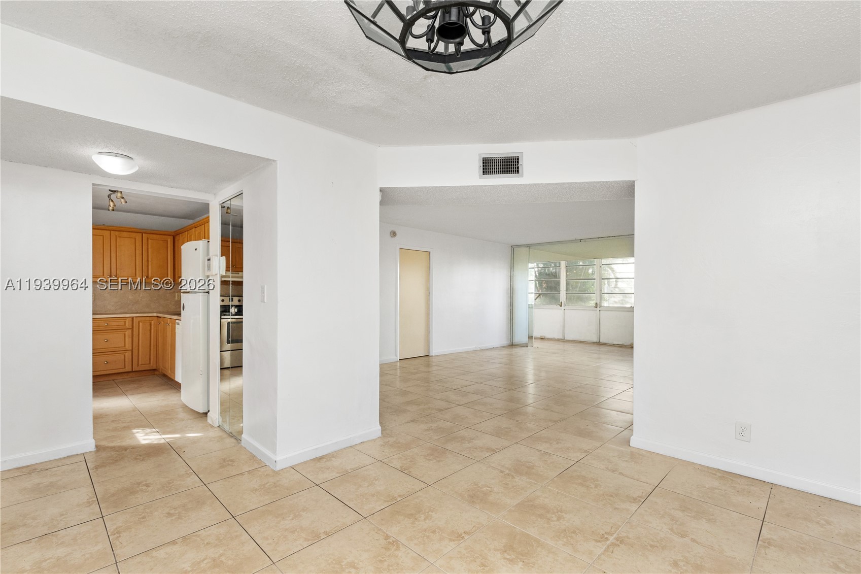 TOPAZ SOUTH CONDO - Residential