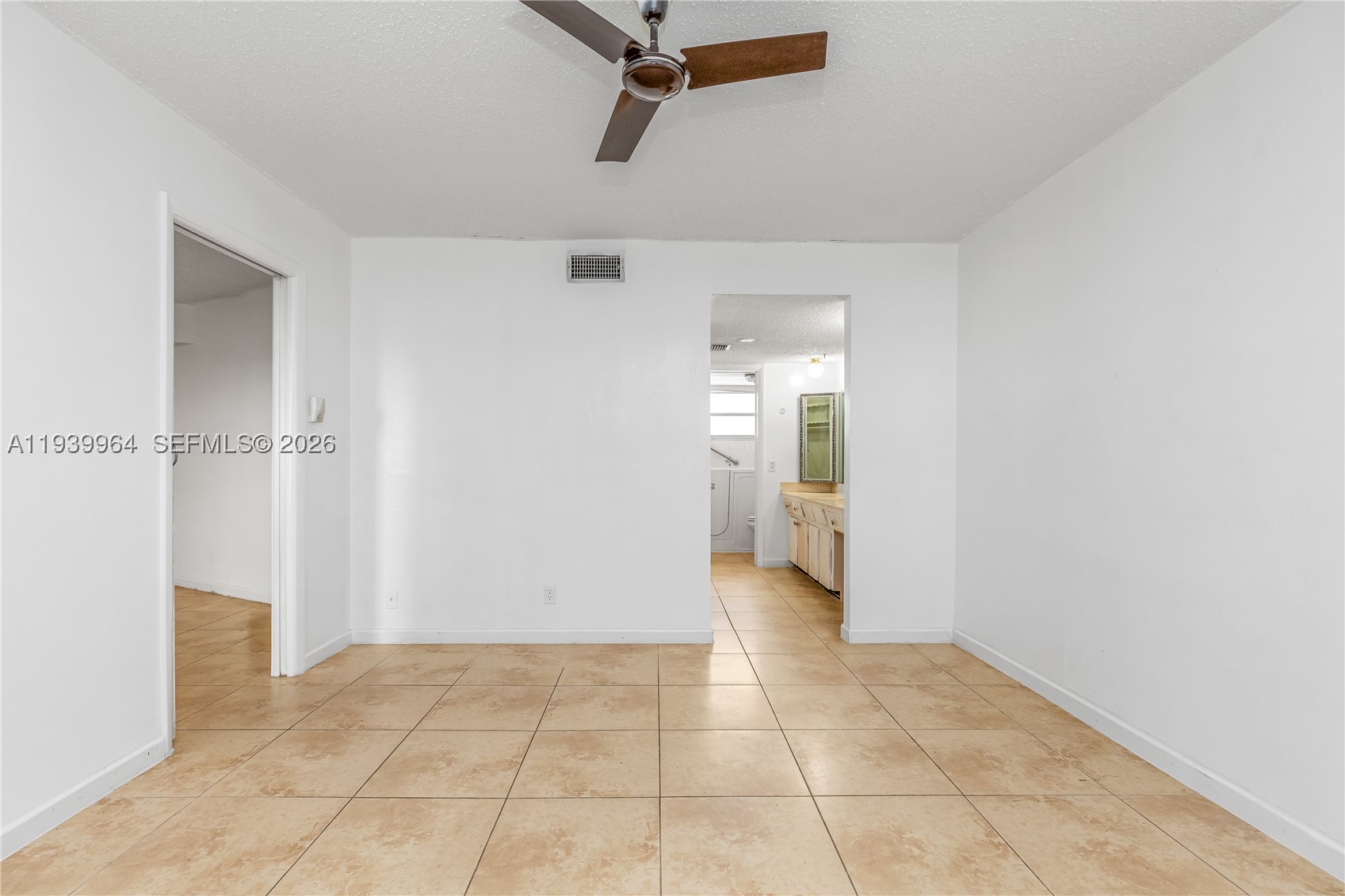 TOPAZ SOUTH CONDO - Residential