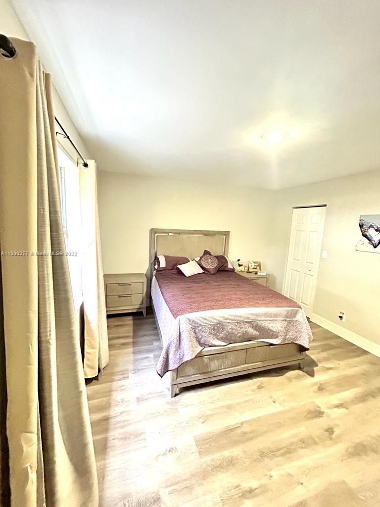 EMBASSY LAKES PHASE III - Residential Lease