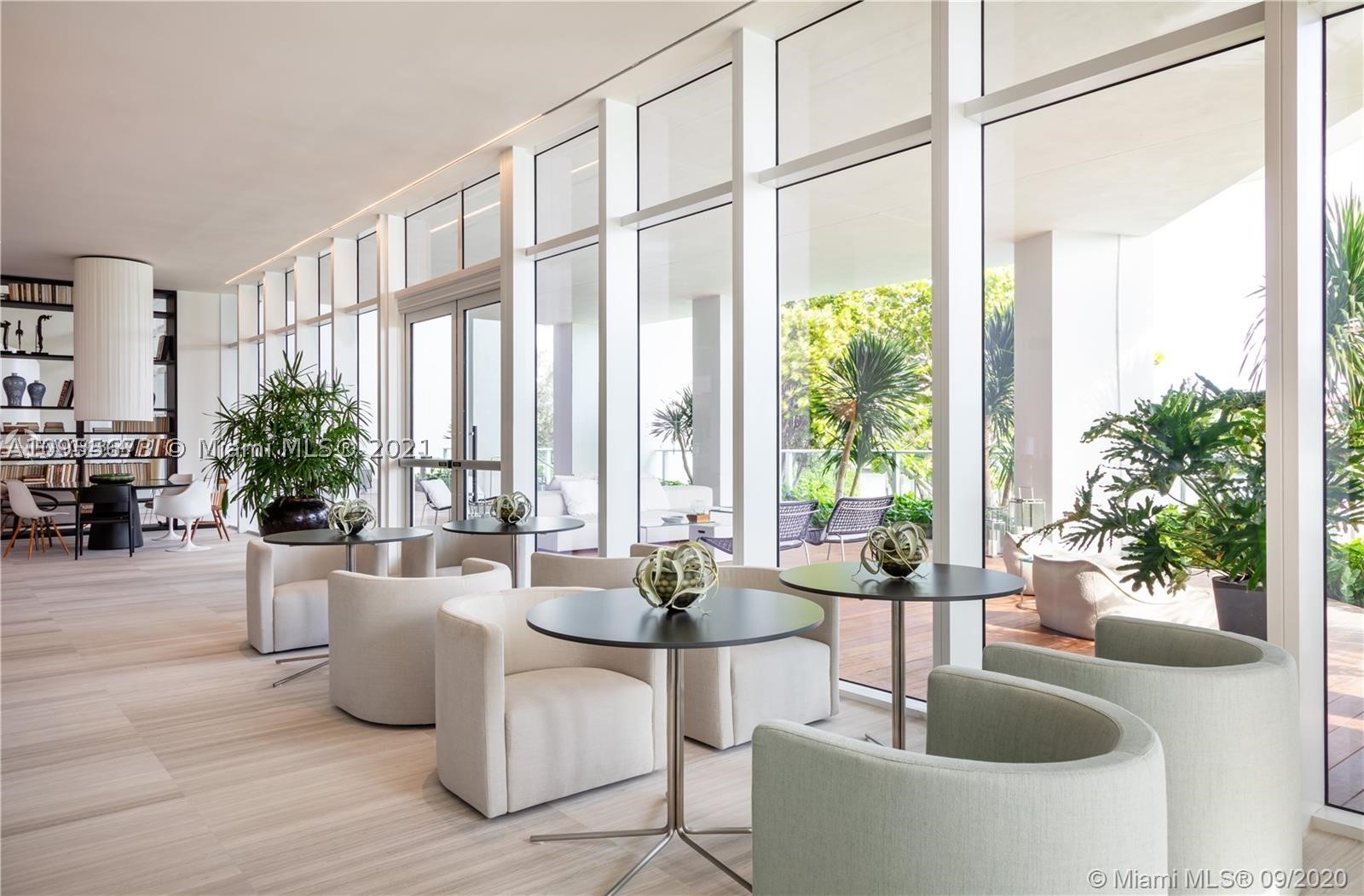The Ritz-Carlton Residence - Residential