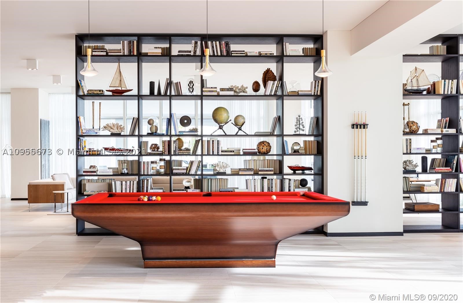 The Ritz-Carlton Residence - Residential