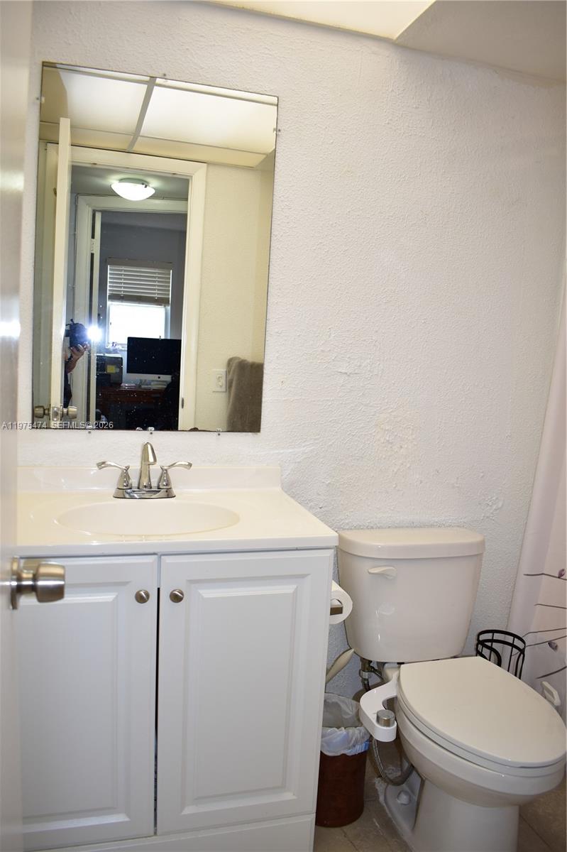 SUNRISE LAKES 72 CONDO - Residential