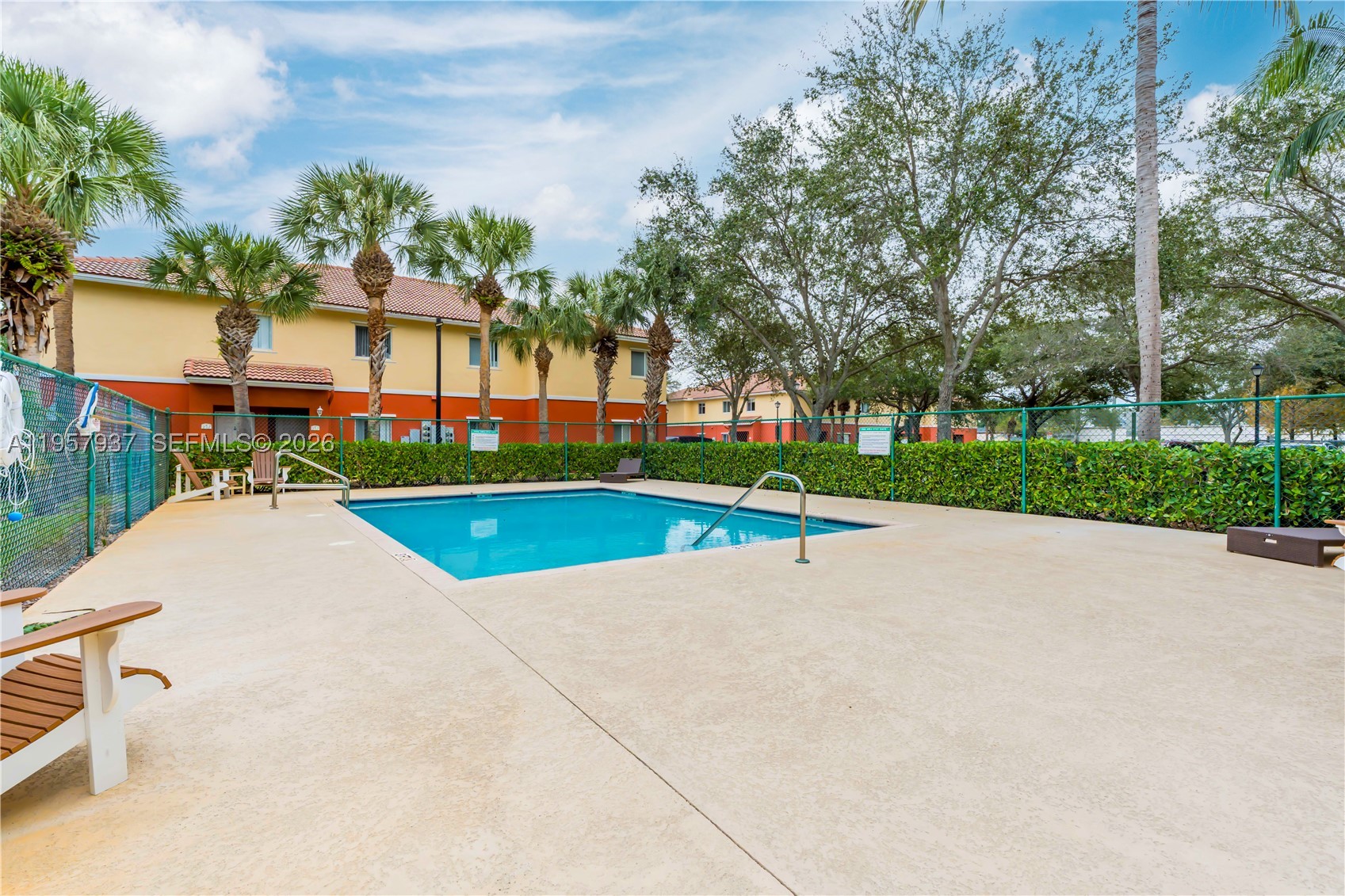 VILLAS OF PALOMINO CONDO - Residential