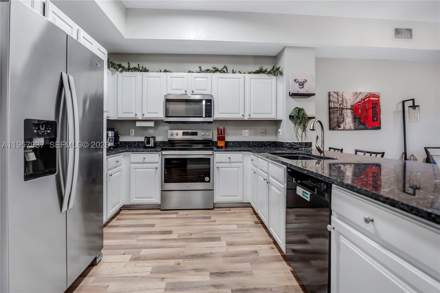 VILLAS OF PALOMINO CONDO - Residential