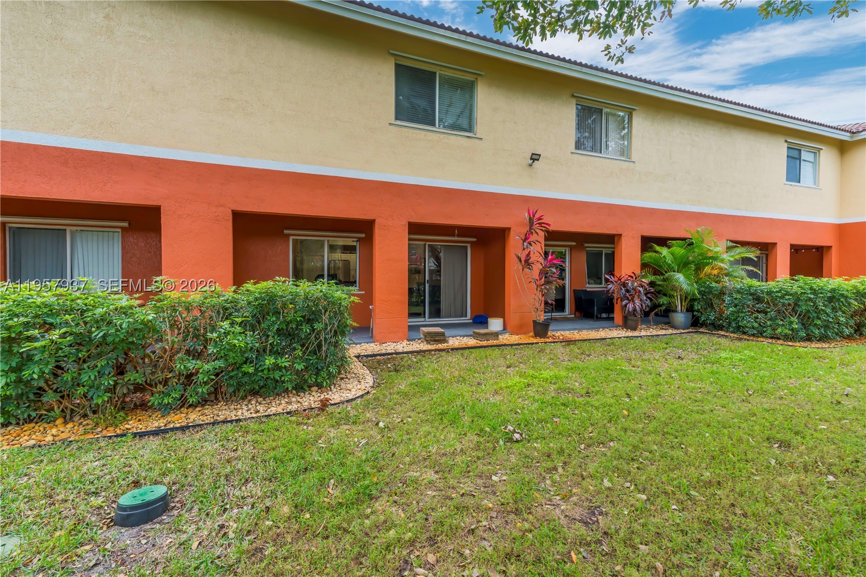 VILLAS OF PALOMINO CONDO - Residential