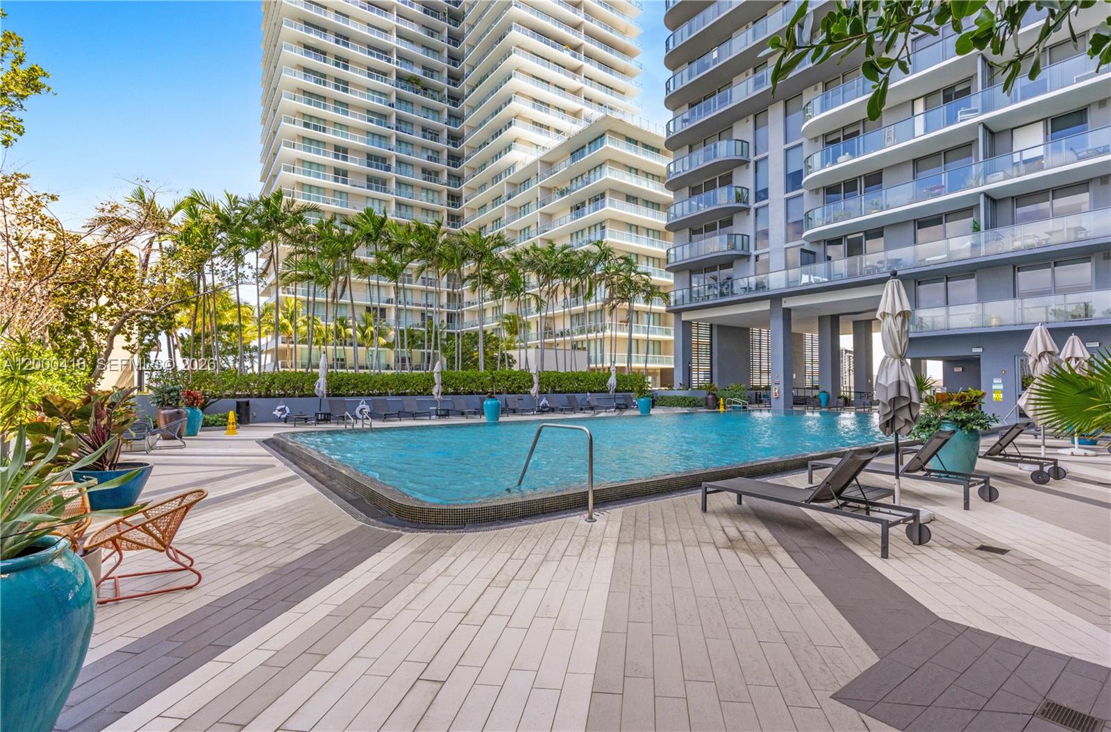 3401 MIDTOWN CONDO - Residential