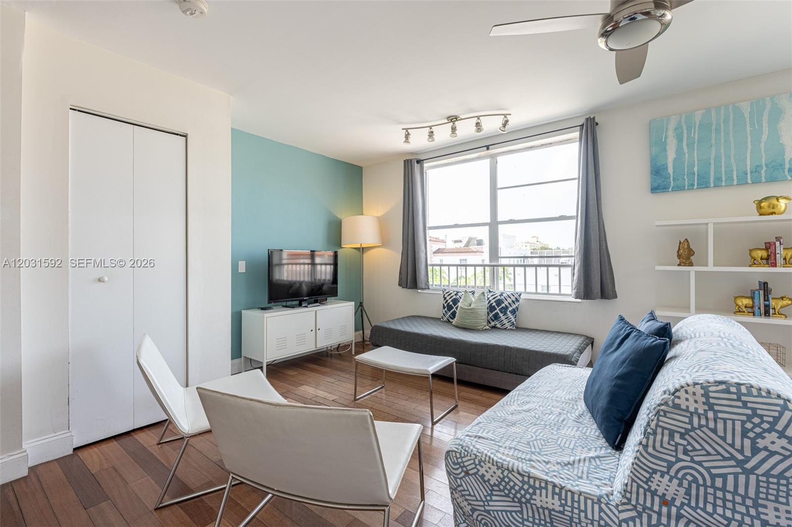 SOUTH BEACH HUDSON CONDO - Residential
