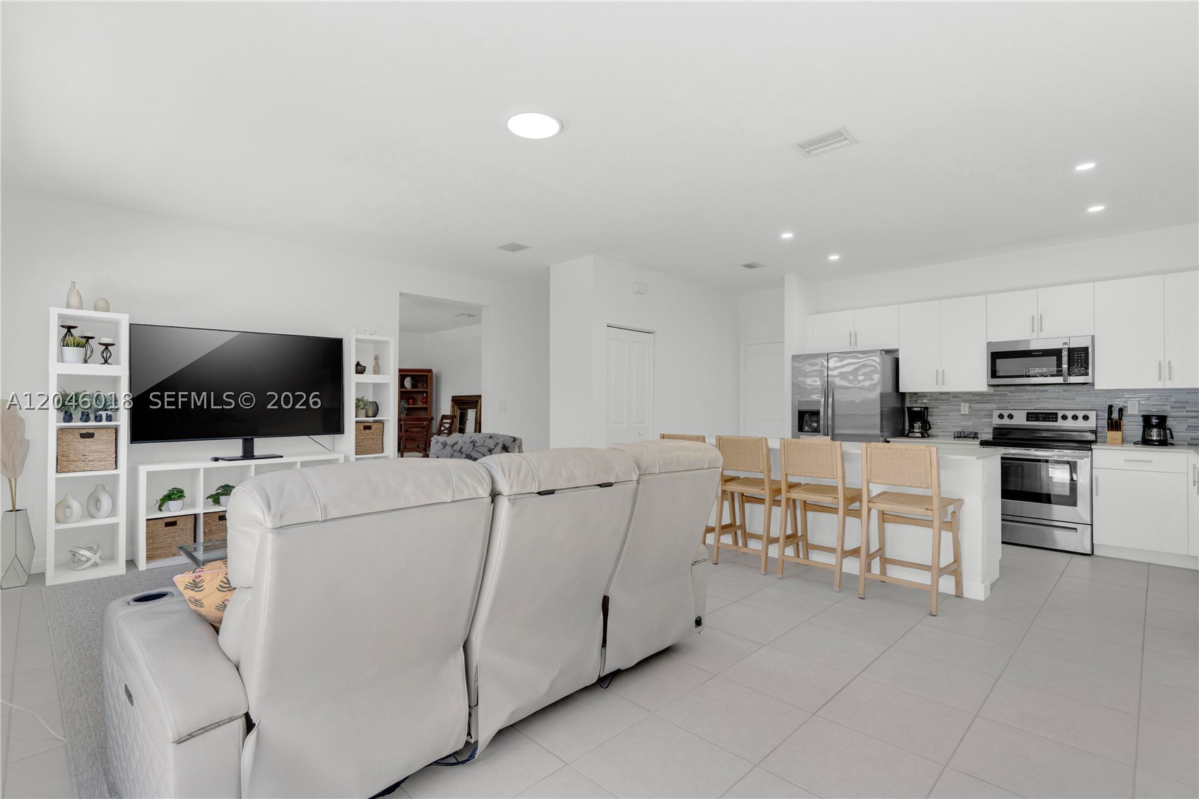 KENDALL ASSEMBLAGE NORTH - Residential