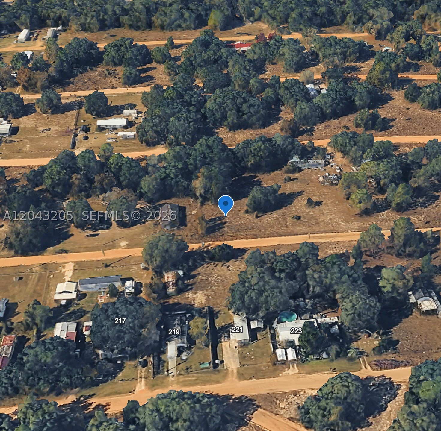 INTERLACHEN LAKES ESTATES - Land
