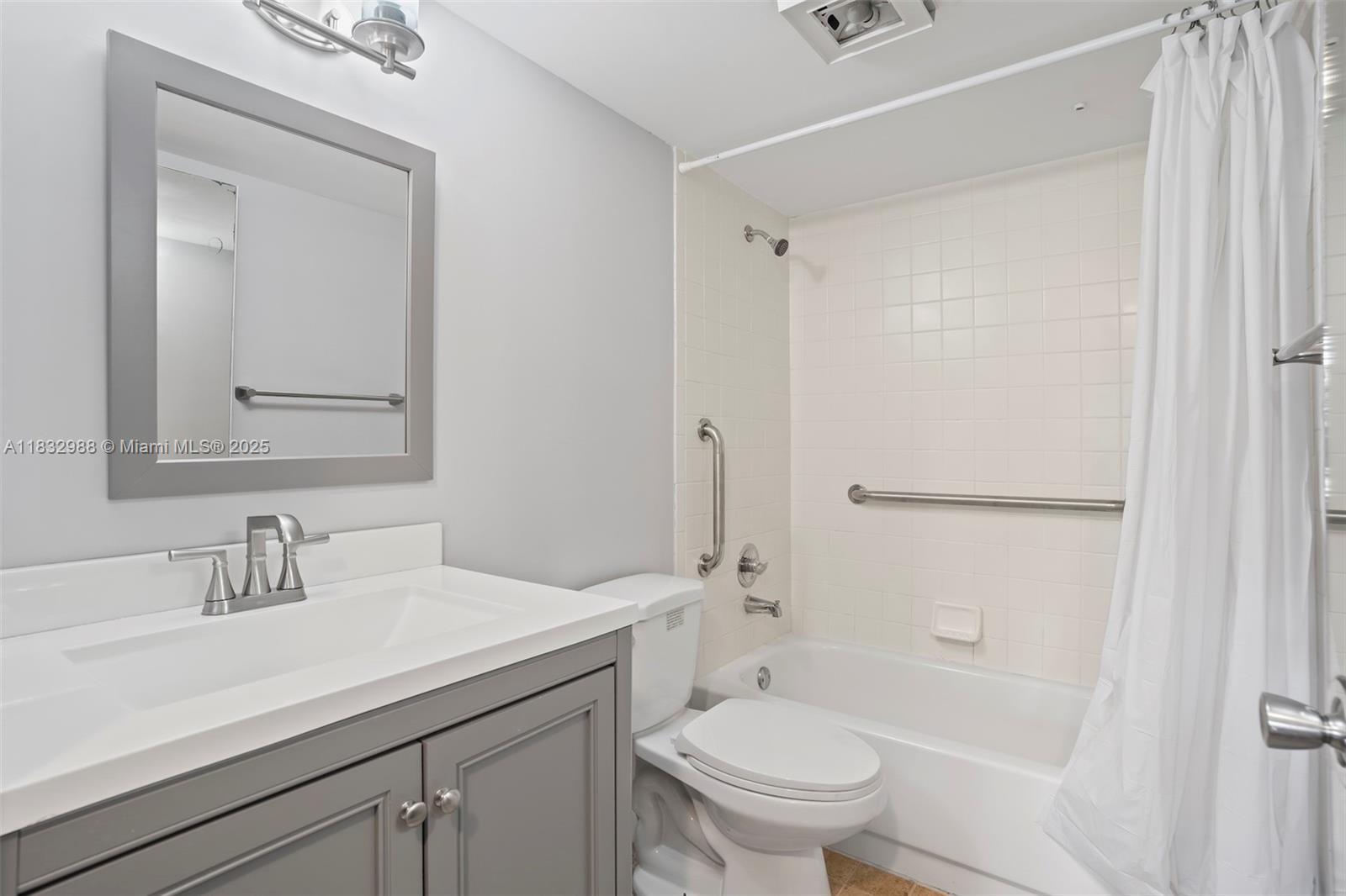 HAWTHORNE AT CENTURY VILL - Residential Lease