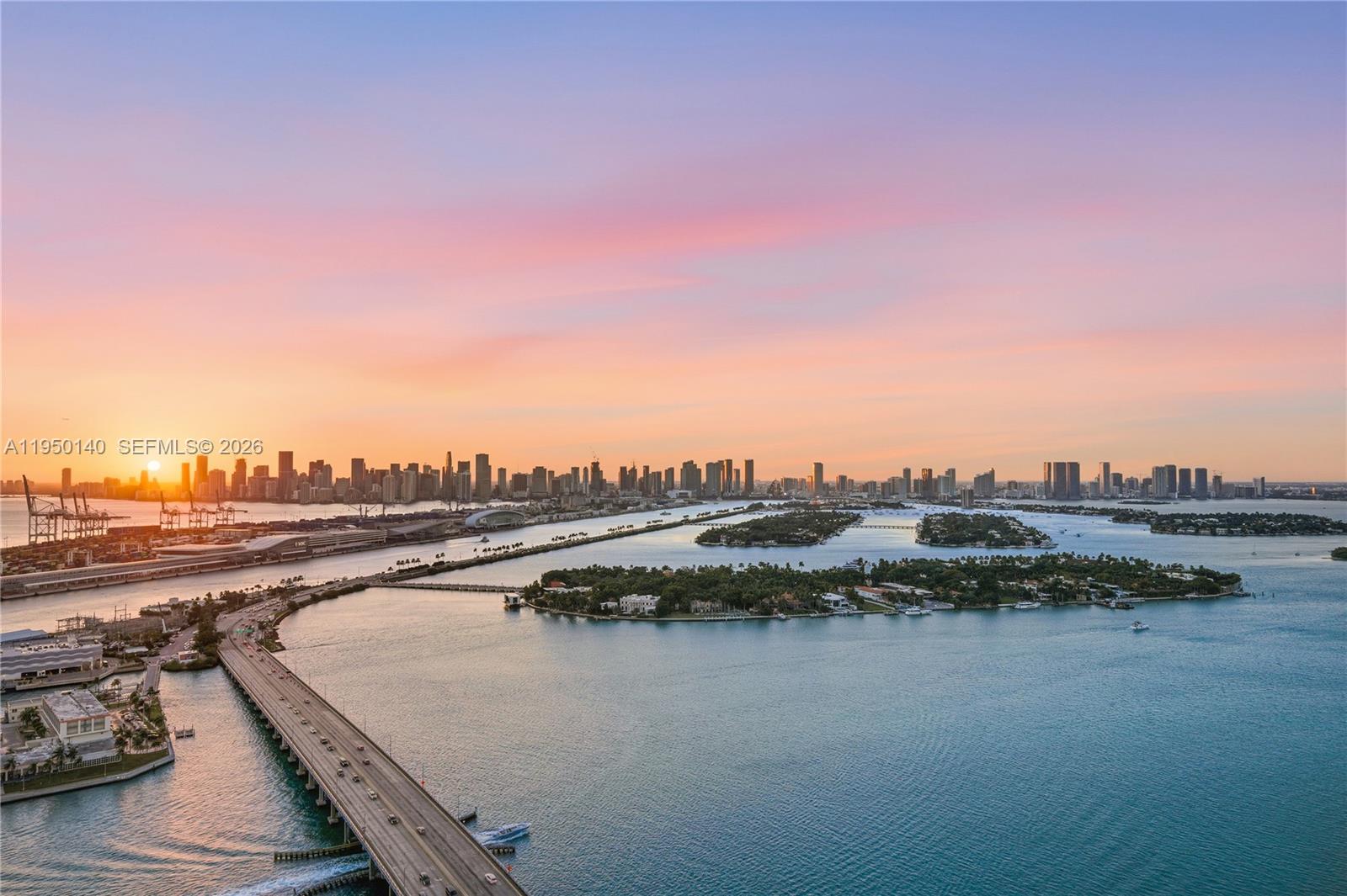 ICON CONDO - Residential