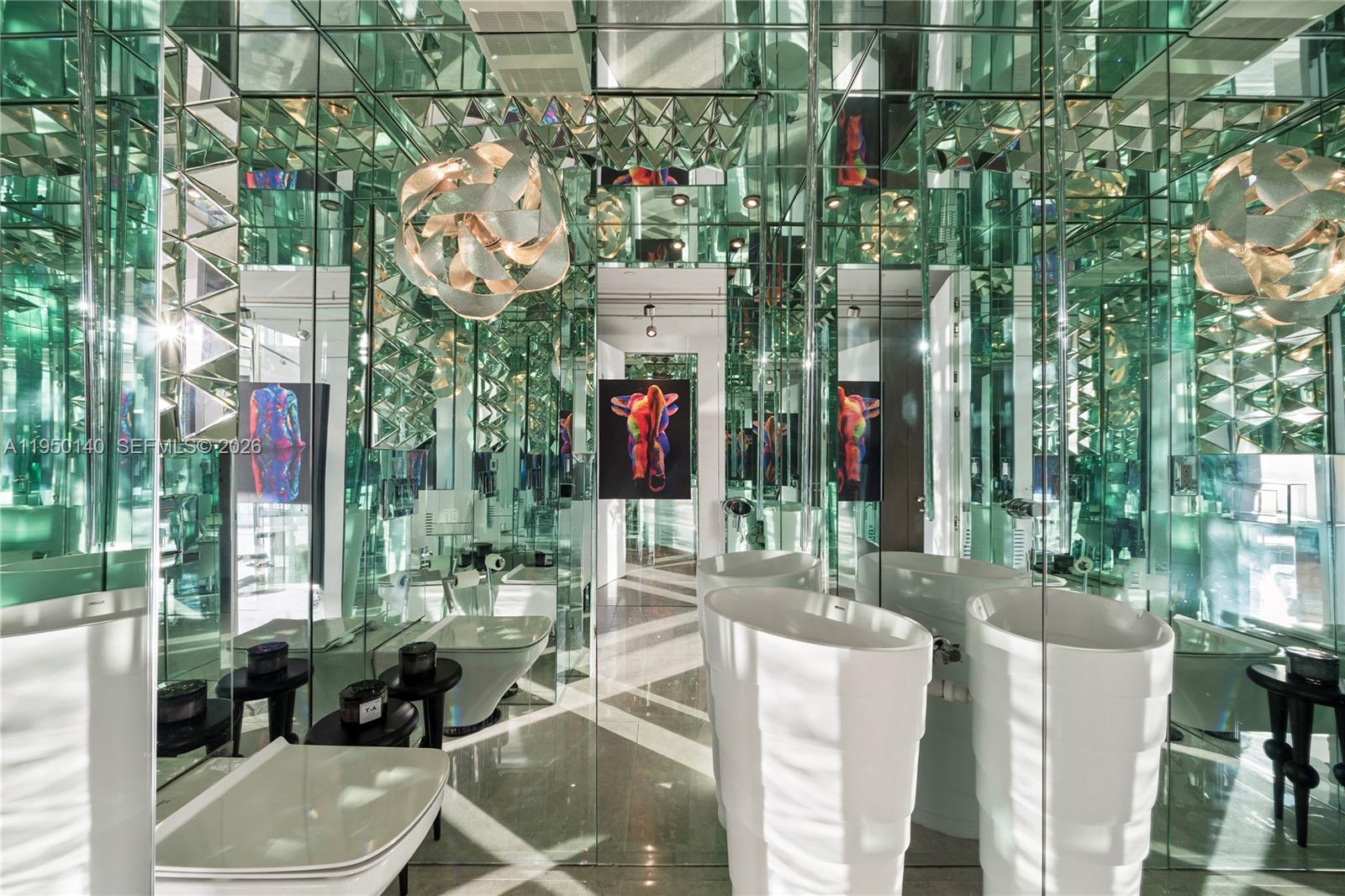 ICON CONDO - Residential