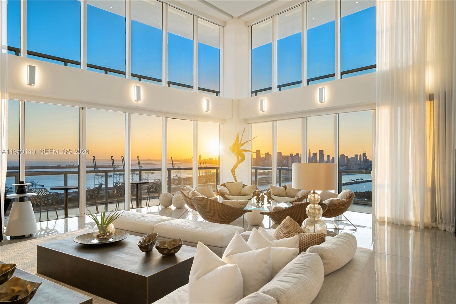 ICON CONDO - Residential