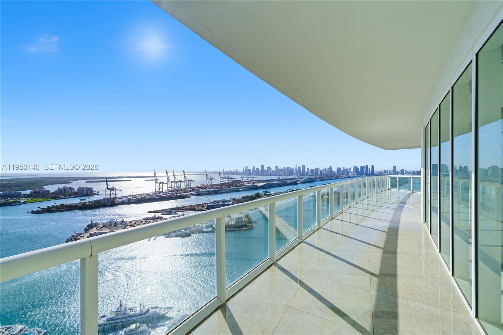 ICON CONDO - Residential