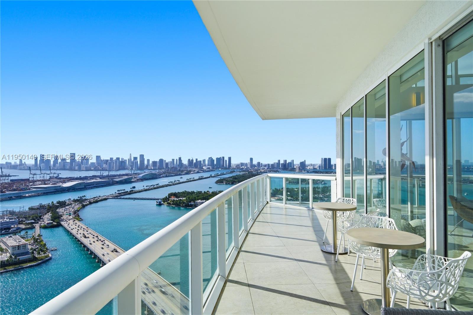 ICON CONDO - Residential