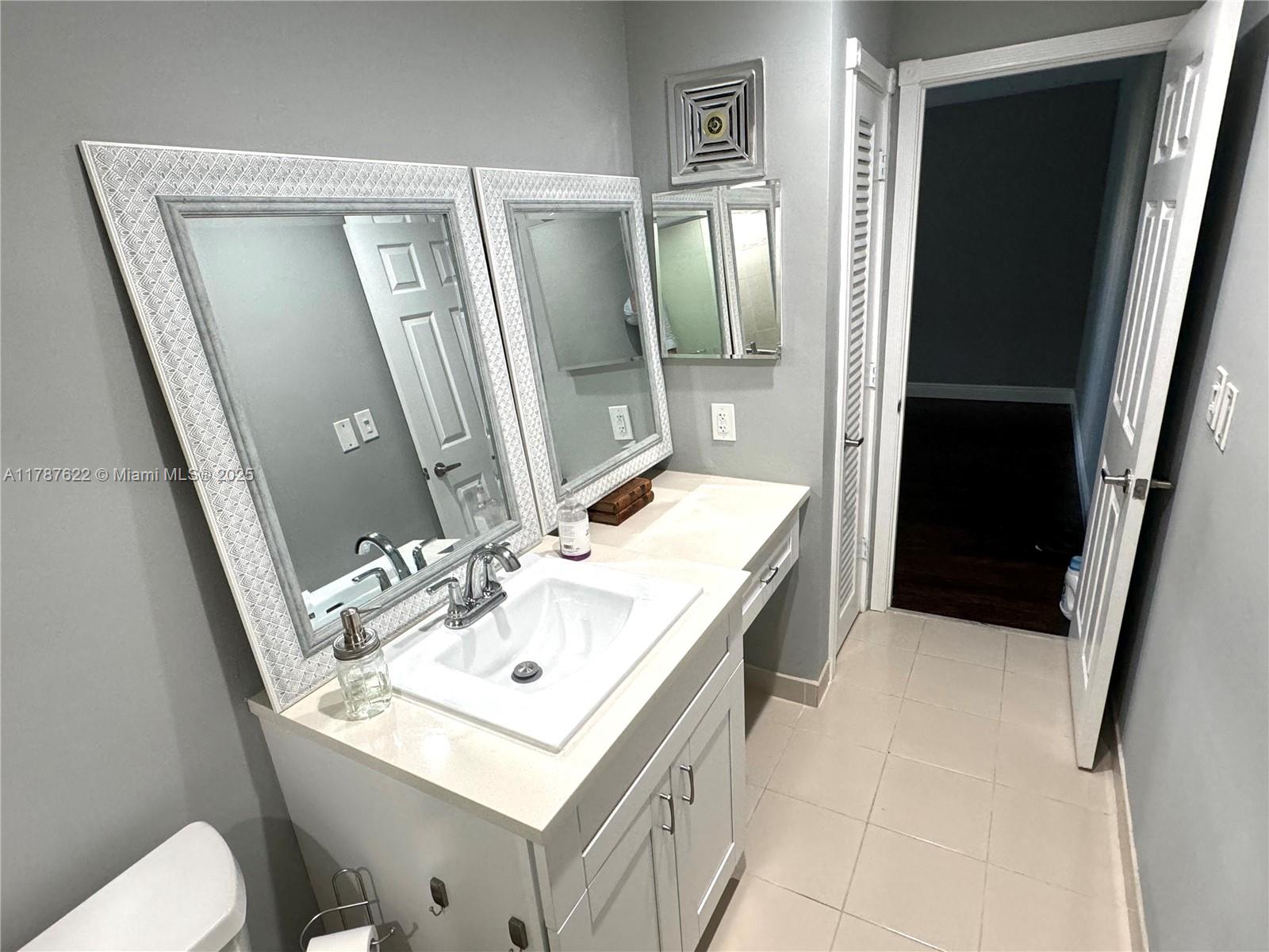 RIVER SHORES CONDO - Residential Lease