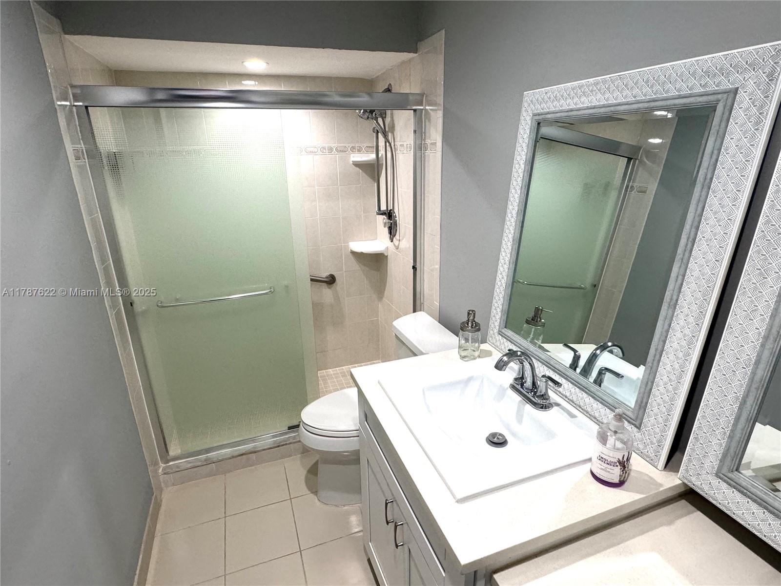 RIVER SHORES CONDO - Residential Lease