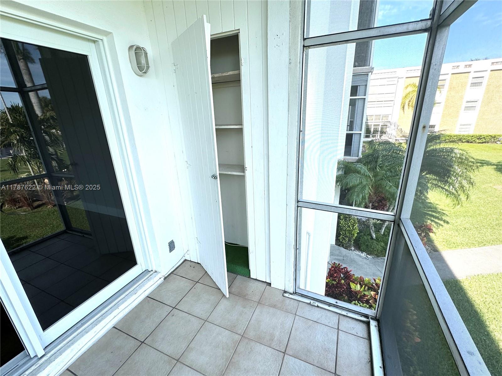 RIVER SHORES CONDO - Residential Lease