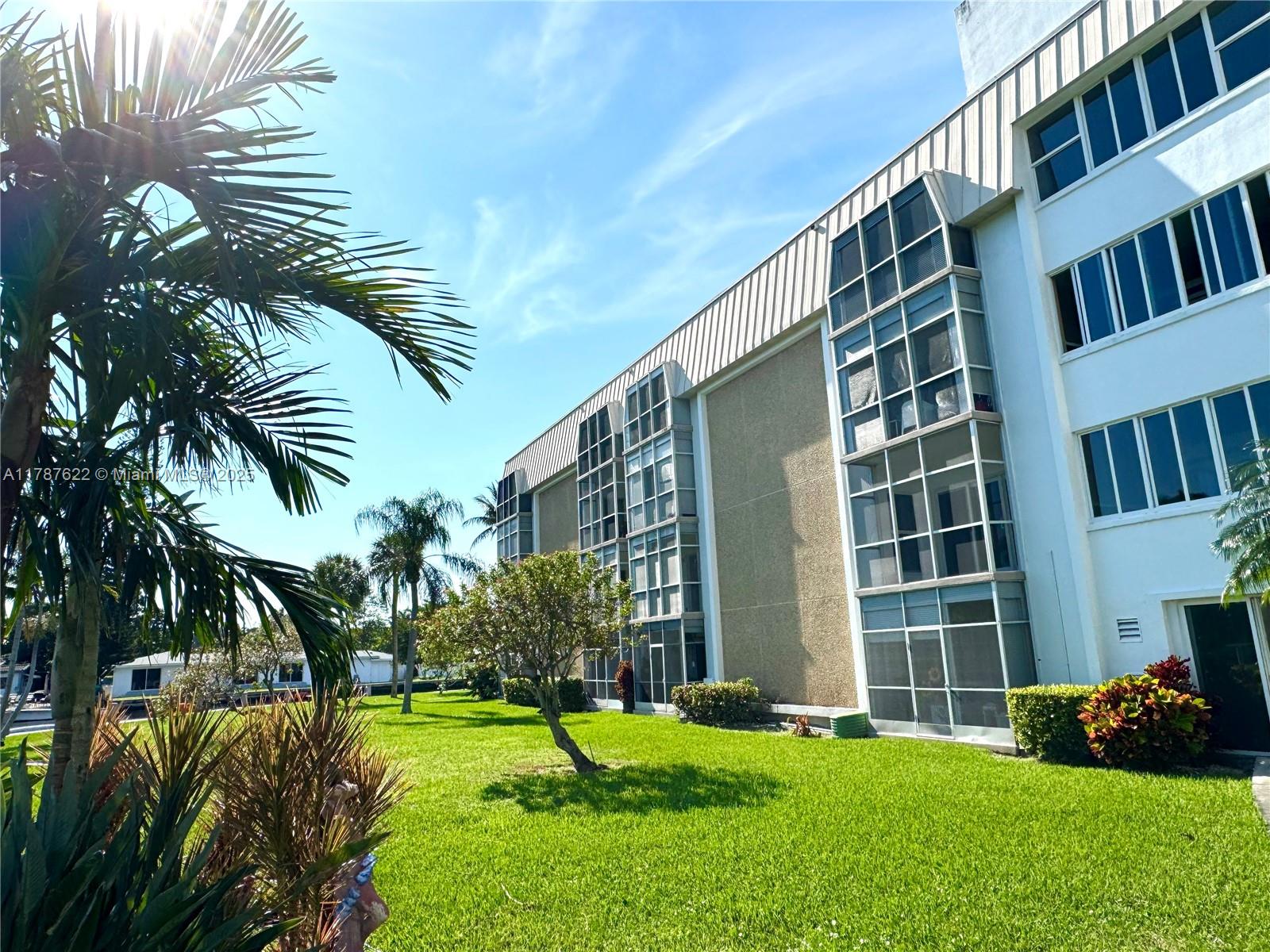 RIVER SHORES CONDO - Residential Lease