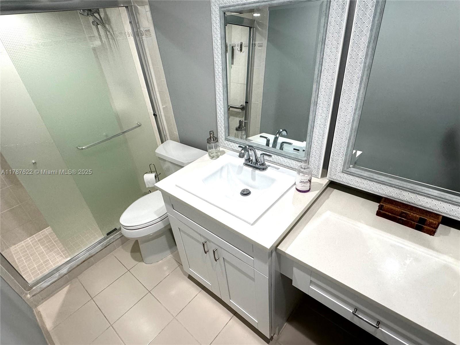 RIVER SHORES CONDO - Residential Lease