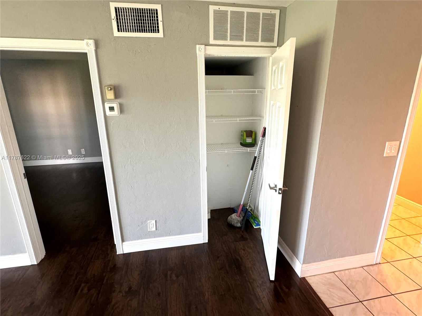 RIVER SHORES CONDO - Residential Lease