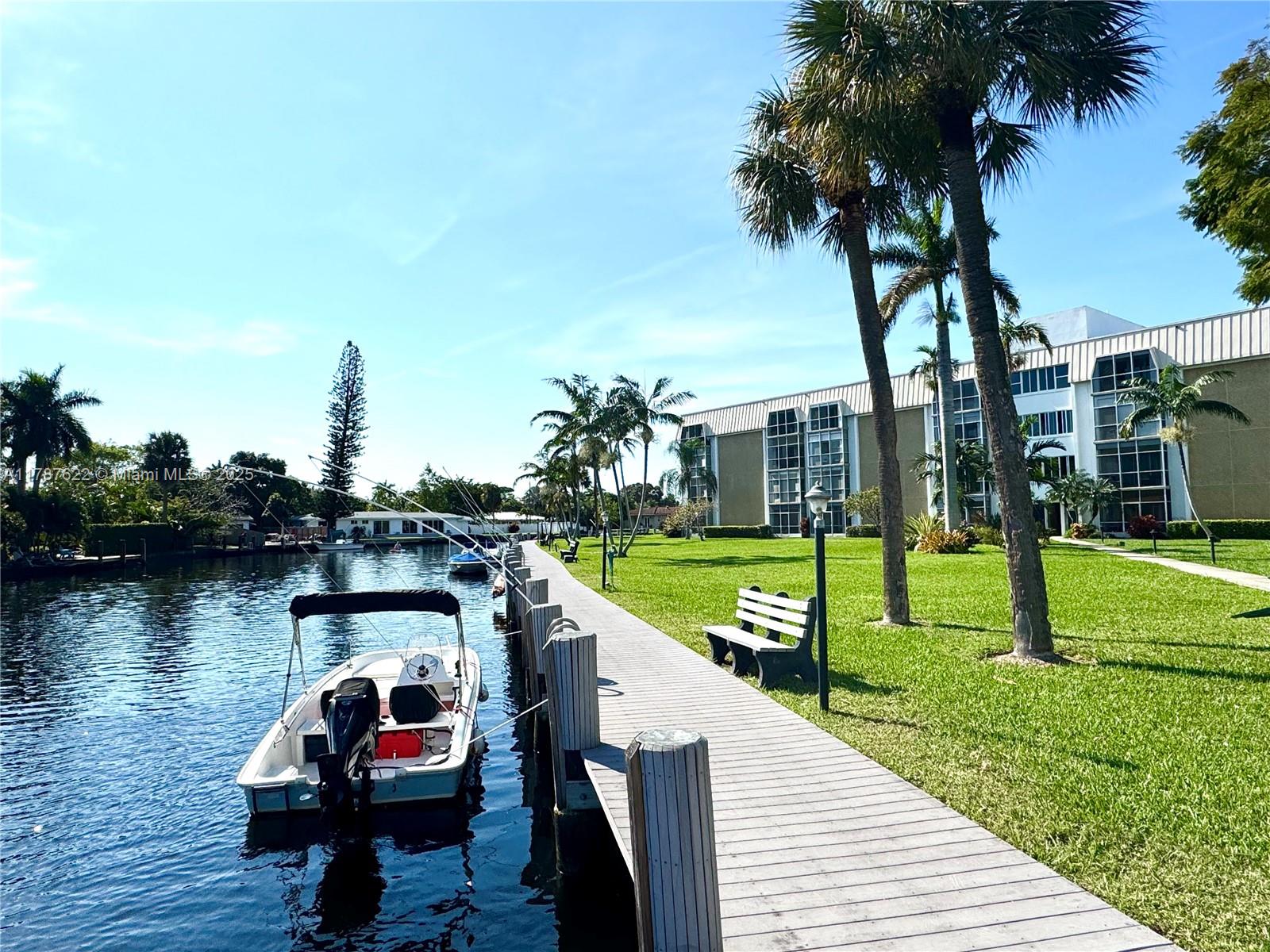 Great apartment for rent: 1 Bedroom, 1 Bath Waterfront Retreat. Ample balcony recently screened overlooking the amazing, landscaped area and river shoreline, new Impact Windows/Doors.
Renovated kitchen, new SS appliances, upgraded cabinetry and granite counter tops.
Updated bathrooms with large linen closet and glass enclosed shower.
Amenities Include: tennis court, pool tables, gym, shuffleboard court, carwash station, boat dock, laundry facility, barbecue picnic area. Outstanding landscaped
common areas and boardwalk by the river.
River Shores is located close to Wilton Manors, Oakland Park Blvd, the Beach, downtown FtLaud & numerous stores/restaurants/supermarkets. Tenant occupied until
5/18/2025.
::: Recorded video tour available :::