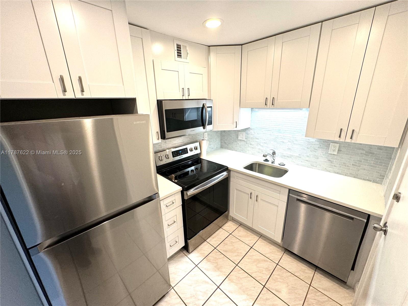 RIVER SHORES CONDO - Residential Lease