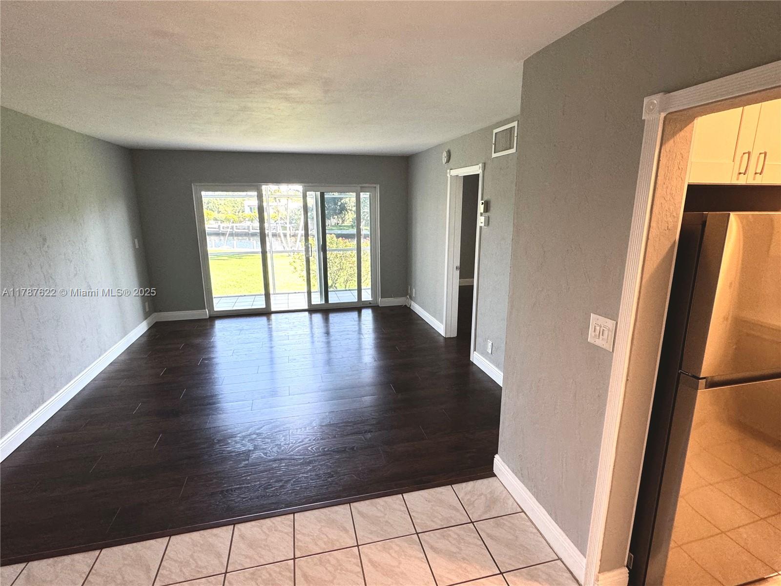 RIVER SHORES CONDO - Residential Lease