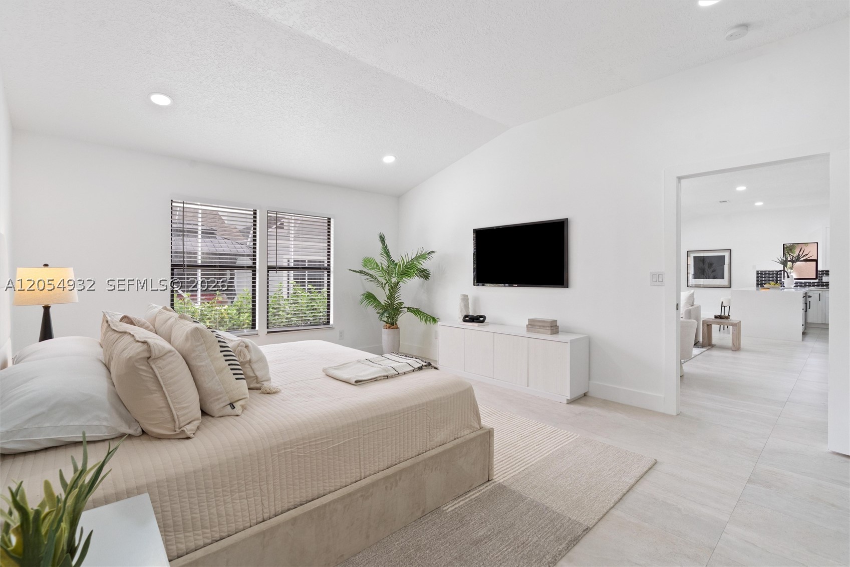 MEADOWLAND COVE 1 OF WELL - Residential