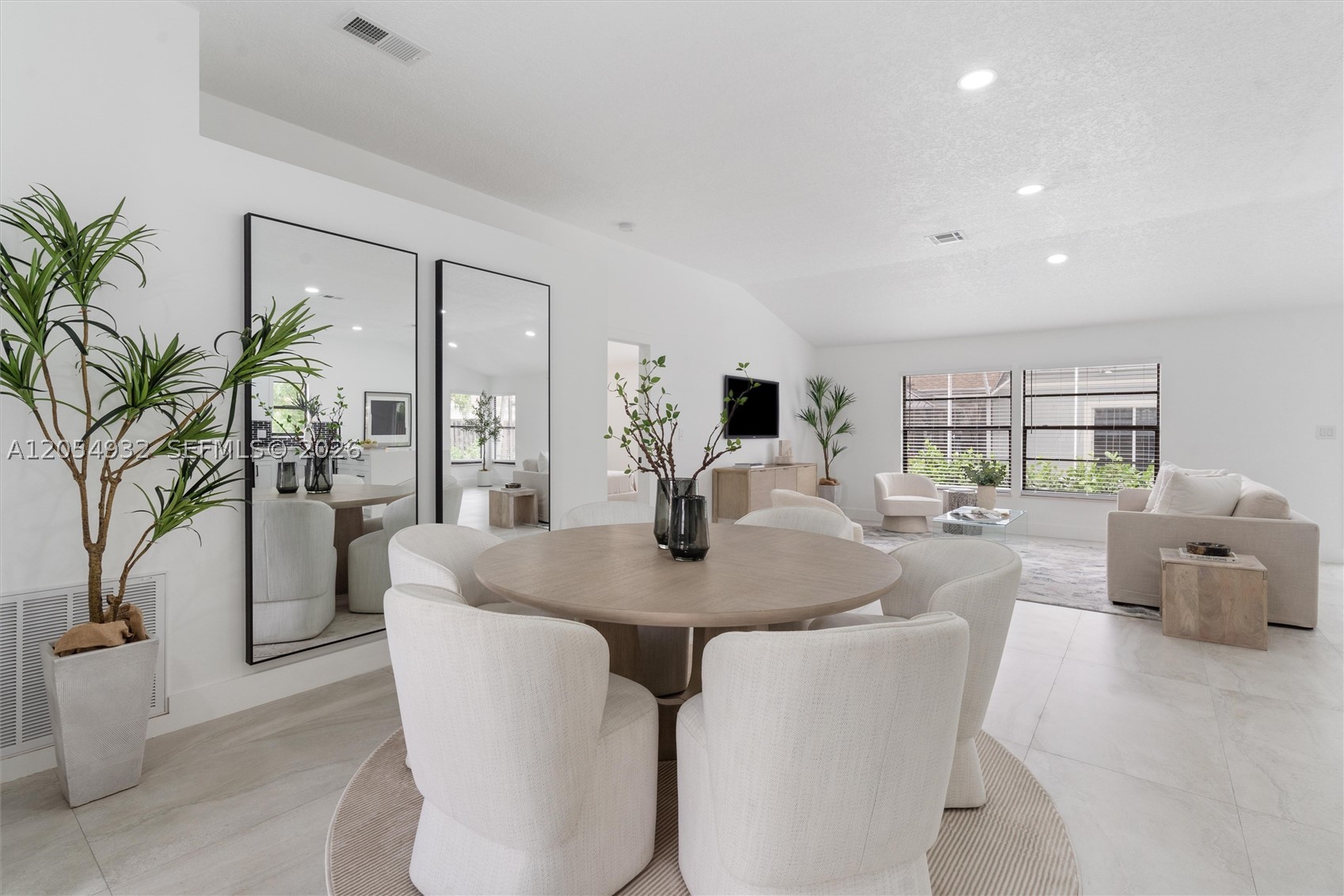 MEADOWLAND COVE 1 OF WELL - Residential