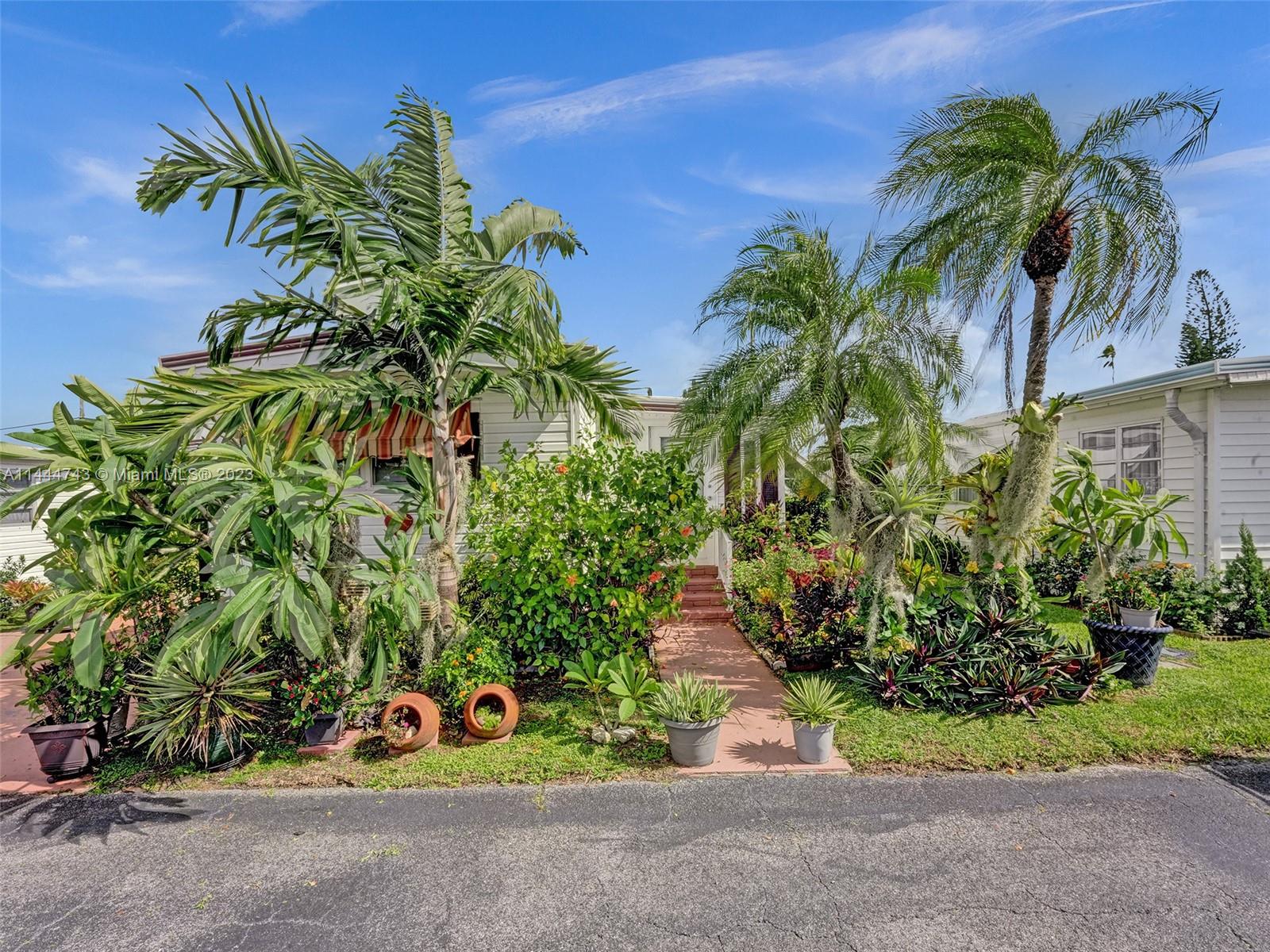 Orangebrook Mobile Homes - Residential