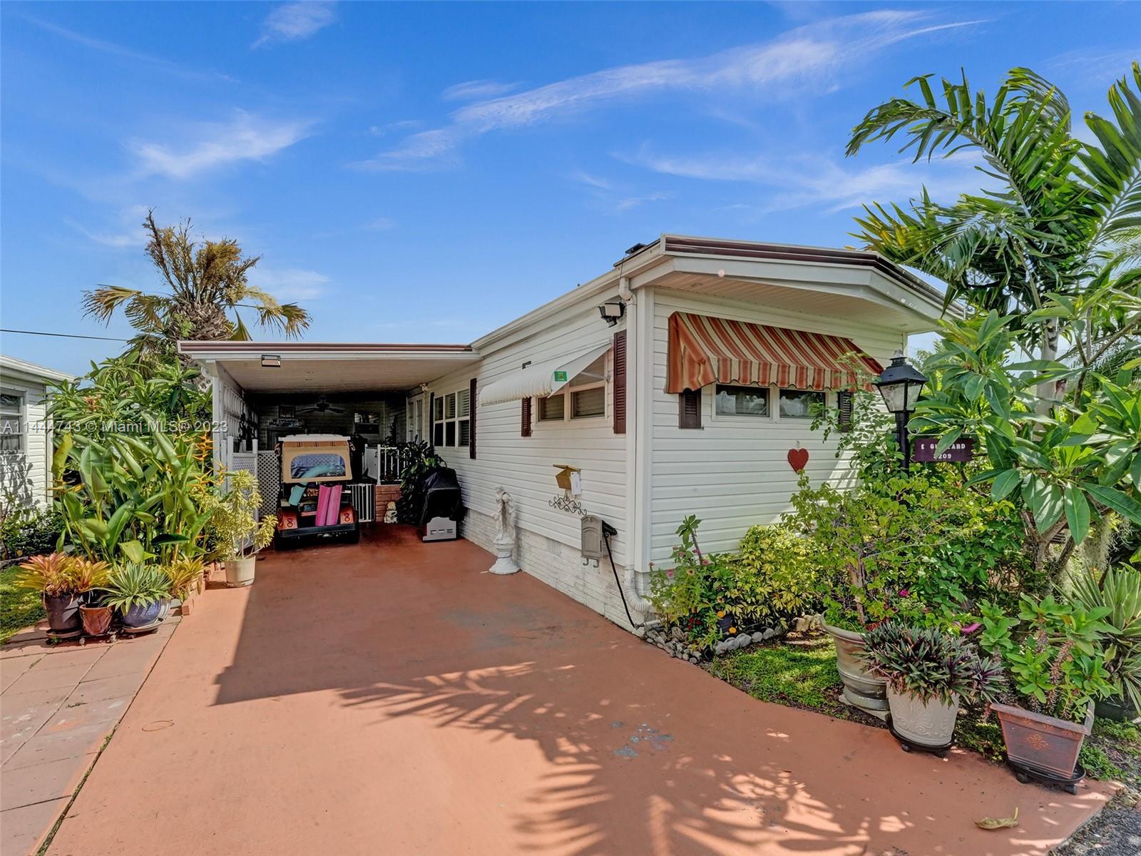 Orangebrook Mobile Homes - Residential