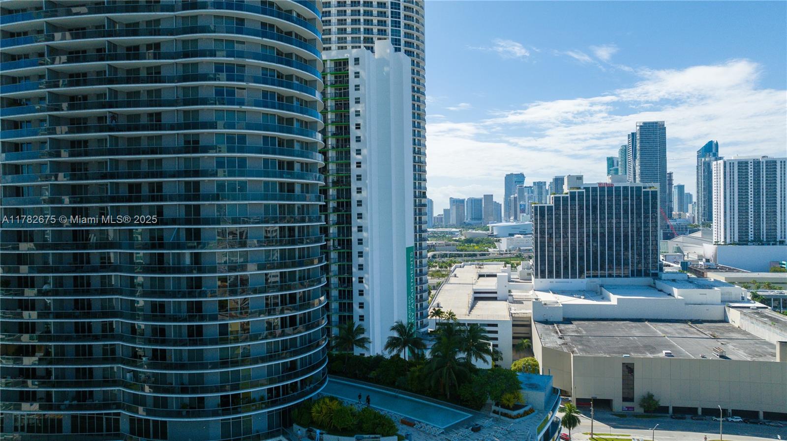 MIRAMAR - Residential