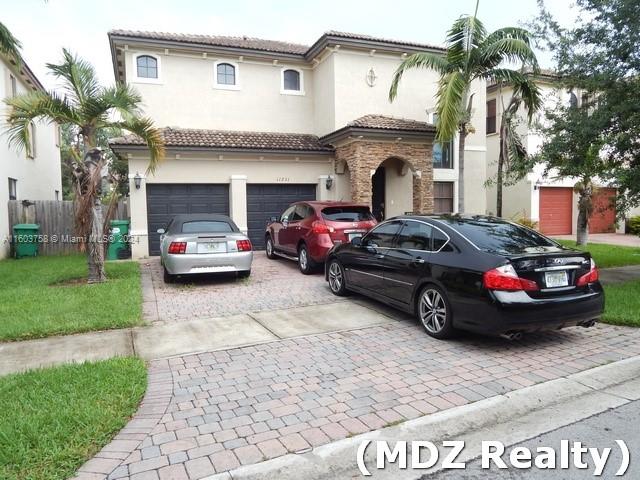 BEAUTIFUL 2-STORY 4 BEDROOM & 3 BATHROOM HOME LOCATED IN THE SILVER PALMS COMMUNITY. A GREAT HOME FOR A LARGE FAMILY. ONE BEDROOM & BATHROOM LOCATED DOWNSTARS & THE OTHER 3 LARGE BATHROOMS ARE UPSTARS. THE RENT INCLUDES 24/7 PATROLLING SECURITY,  FRONT LAWN SERVICES, COMPLETE GYM, POOL, PLAYGROUND, KIDS ROOM & MUCH MORE. GREAT CHARTER SCHOOLS, NEAR PUBLIX, RESTAURANTS, PARKS & BLACK POINT MARINA. MILITARY WELCOME. THE LANDLORD REQUIRES A STABLE INCOME, 3 MONTHS' RENT TO MOVE IN, A BACKGROUND CHECK, ID & ASSOCIATION APPROVAL. A MUST SEE!