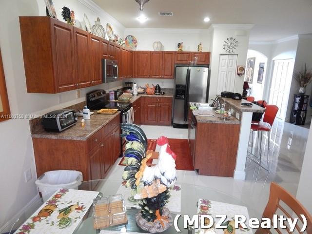 SILVER PALM EAST SECTION - Residential Lease