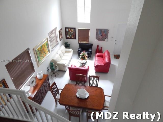 SILVER PALM EAST SECTION - Residential Lease