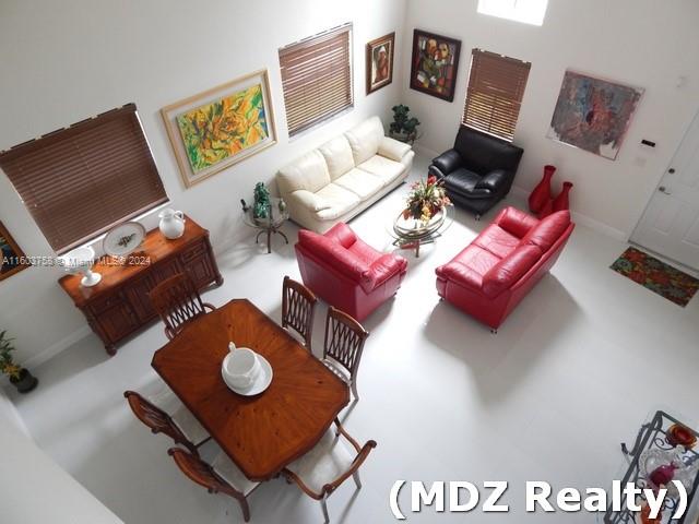 SILVER PALM EAST SECTION - Residential Lease