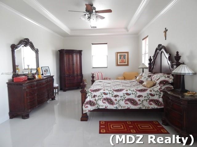 SILVER PALM EAST SECTION - Residential Lease