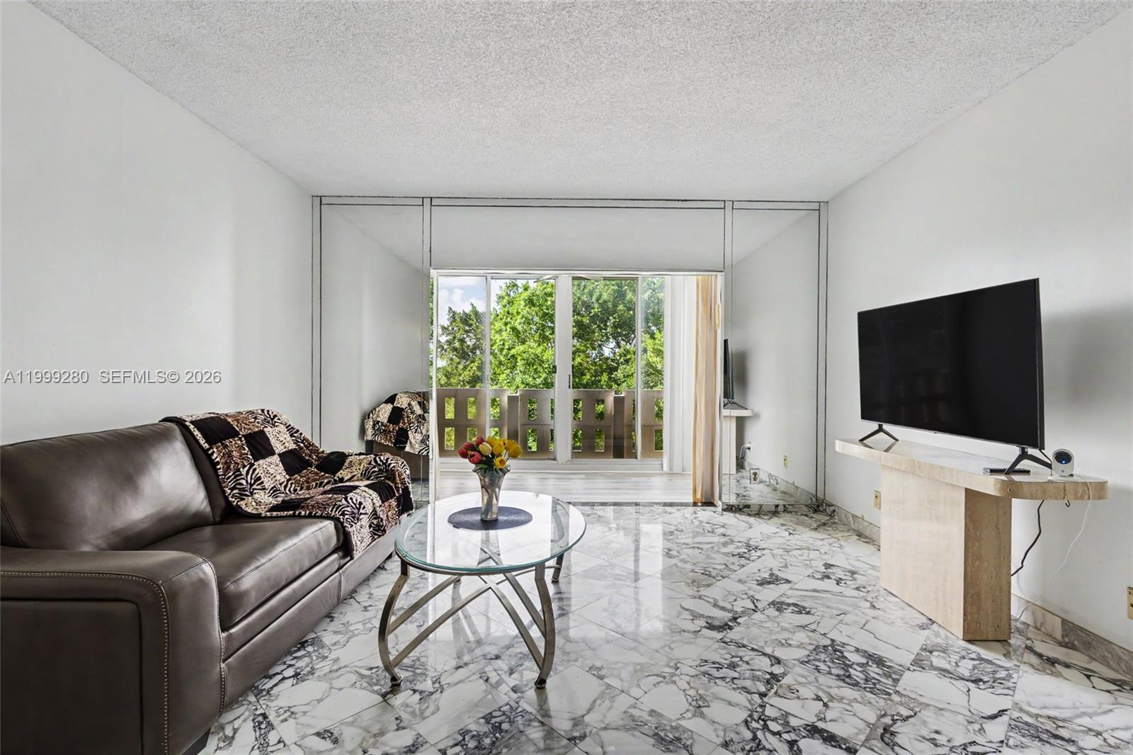 HILLCREST EAST NO 23 COND - Residential