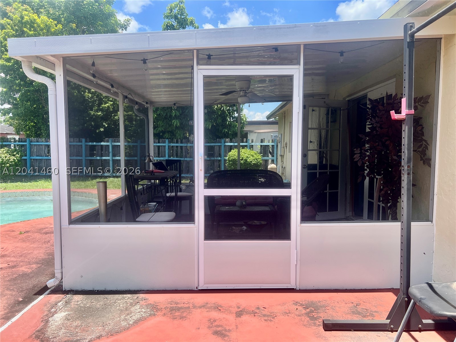 NORTH LAUDERDALE VILLAGE - Residential