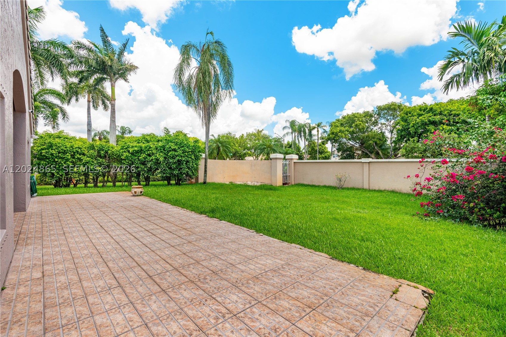 HEFTLER HOMES AT PEMBROKE - Residential